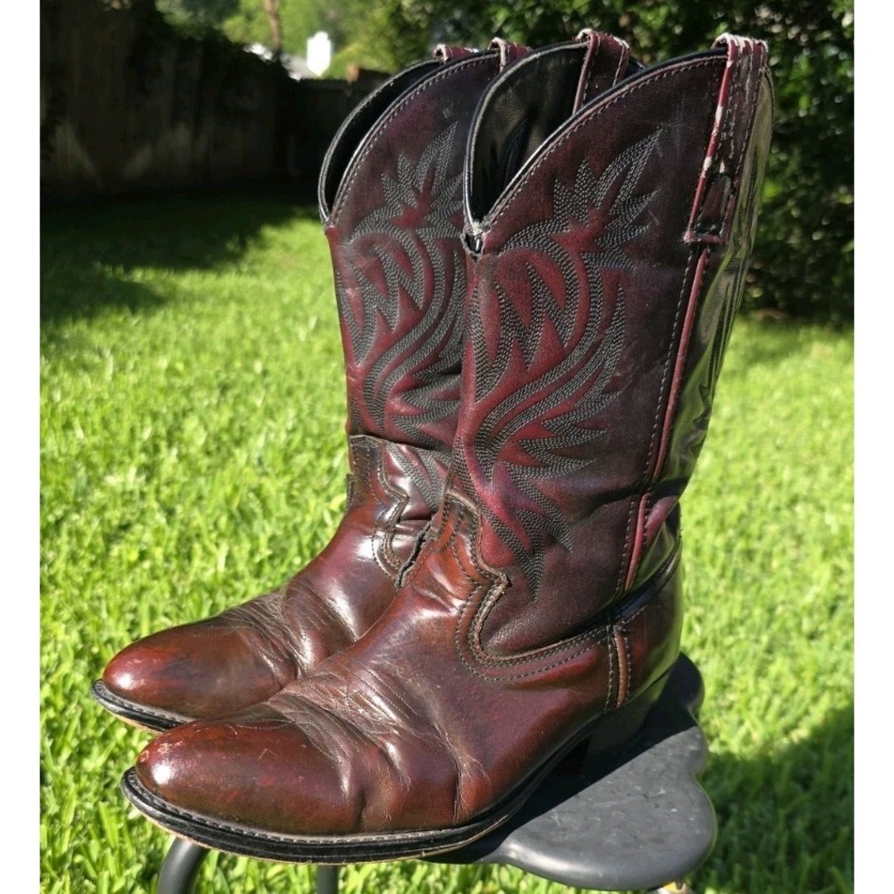 Laredo 68458 Men's Birchwood Black Cherry Western Cowboy Boots 11D Flaw See Pics